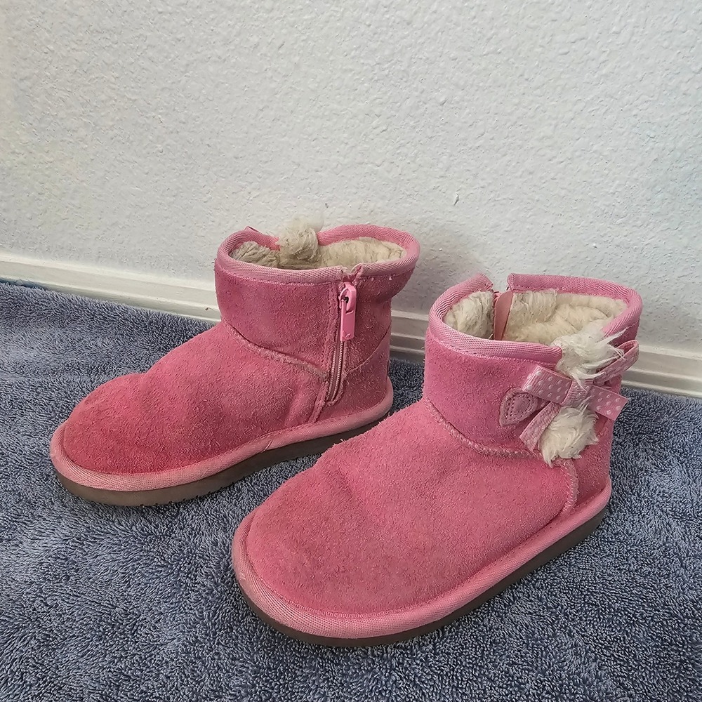 Koolaburra by UGG Victoria Mini Pink Suede Faux Fur Bow Boots Kids 10 1117812